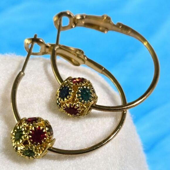 Cute Gold Rhinestone Hoop Earrings Round Shaped Pierced Jewelry Colorful NWT - Picture 2 of 10